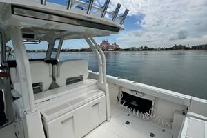 32ft Pursuit Yacht For Sale