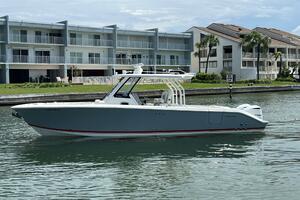 32ft Pursuit Yacht For Sale