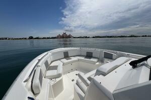 32ft Pursuit Yacht For Sale