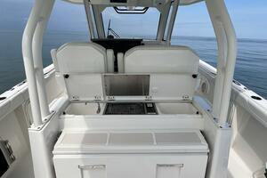 32ft Pursuit Yacht For Sale