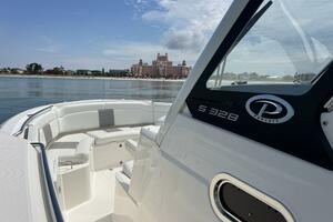 32ft Pursuit Yacht For Sale