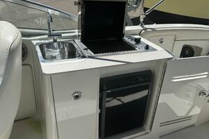 30ft Sea Ray Yacht For Sale
