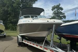 30ft Sea Ray Yacht For Sale