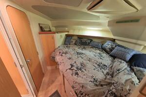 34 ft Mainship - Forward Berth
