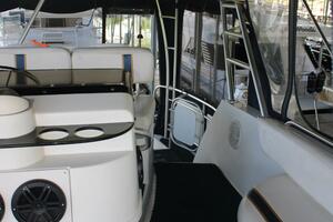 34 ft Mainship - Flybridge Port Side