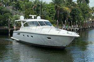 SHELLY ANNE 2000 Tiara Yachts 5200 Express Yacht For Sale in Ft. Lauderdale FL
