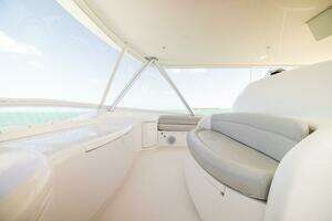 2011 Viking 70 Convertible thumbnail 40
