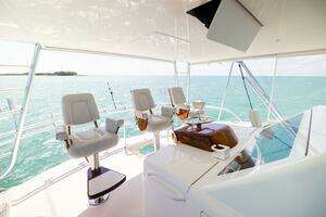 2011 Viking 70 Convertible thumbnail 31