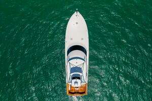 2011 Viking 70 Convertible thumbnail 11