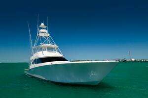 2011 Viking 70 Convertible thumbnail 23