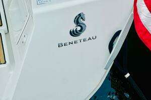 2015 Beneteau Oceanis 45 thumbnail 24