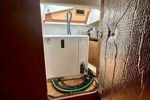 2015 Beneteau Oceanis 45 thumbnail 71