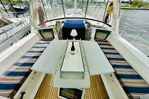 2015 Beneteau Oceanis 45 thumbnail 15