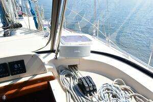 2004 Island Packet 485 thumbnail 14