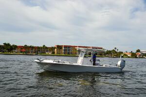 28ft Canyon Bay Yacht For Sale