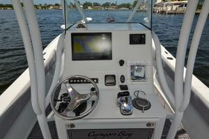 28ft Canyon Bay Yacht For Sale