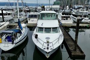 Family Affair IV 50ft Carver Yacht For Sale