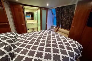 Family Affair IV 50ft Carver Yacht For Sale