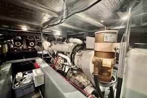 Family Affair IV 50ft Carver Yacht For Sale