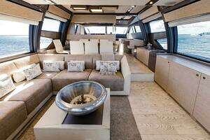 2017 Ferretti Yachts 750 thumbnail 52