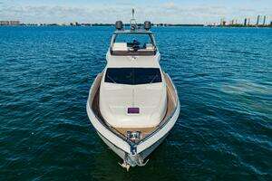 2017 Ferretti Yachts 750 thumbnail 15