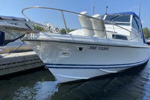 24ft Limestone Yacht For Sale