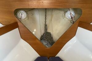 24ft Limestone Yacht For Sale