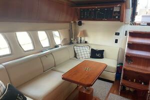 Regal 52 Sport Coupe - Salon