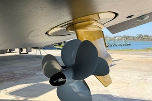 Photo 6003056 for 2009 Regal 5260 Sport Coupe Navygator 