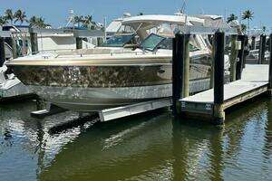  2019 Formula 350 Crossover Bowrider Yacht For Sale in Cape Coral FL