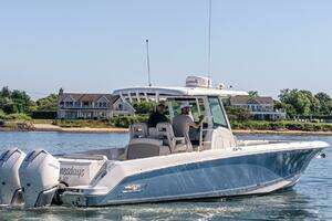 Just Wednesdays 2022 Boston Whaler 330 Outrage Yacht For Sale in Montauk NY