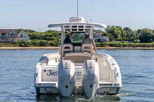 Just Wednesdays 2022 Boston Whaler 330 Outrage Yacht For Sale in Montauk NY