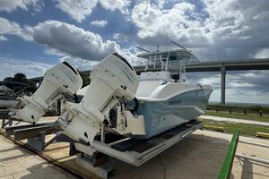 28ft Twin Vee Yacht For Sale