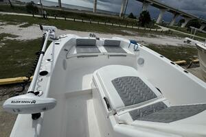 28ft Twin Vee Yacht For Sale