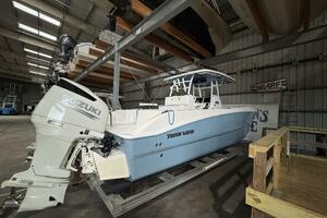 28ft Twin Vee Yacht For Sale