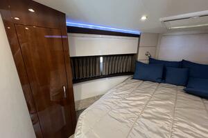 2016 Carver C34 V-Berth Port Side