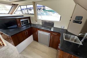 2016 Carver C34 Galley