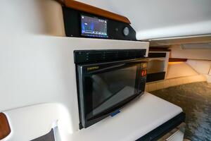2007 Grady-White Express 360 interior with microwave and con