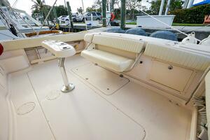 2007 Grady-White Express 360 boat deck with seating and tabl
