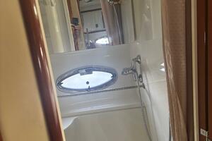 44ft Carver Yacht For Sale