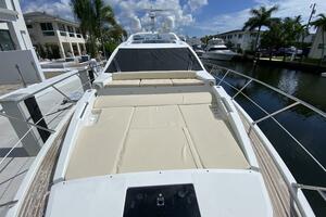 56FT (17.3M) AZIMUT