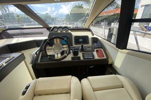 56FT (17.3M) AZIMUT