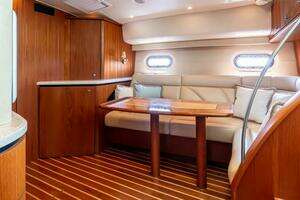 2007 Tiara Yachts 4300 Sovran thumbnail 12