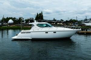 43ft Tiara Yachts Yacht For Sale
