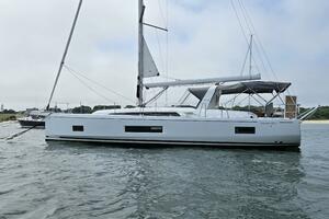 OFF PISTE 46ft Beneteau Yacht For Sale