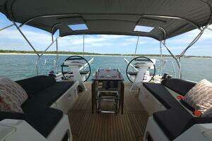 2019 Beneteau Oceanis 46.1 thumbnail 17