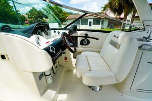 27ft Sea Ray Yacht For Sale