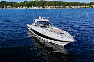 OUTSTANDING 45ft Doral Yacht For Sale