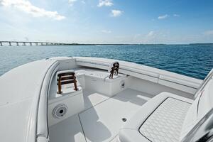 2012 Regulator 32