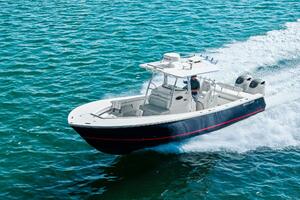 2012 Regulator 32